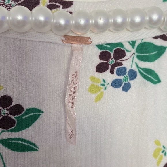 Free People wrap style long sleeve top size small - Picture 2 of 4